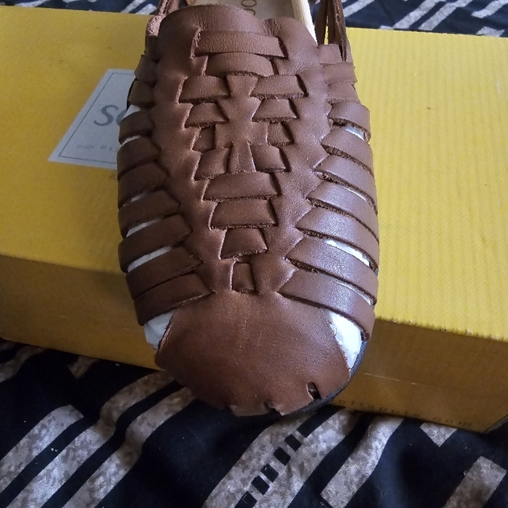 Softspots Brown Woven Sandals - Picture 5 of 5